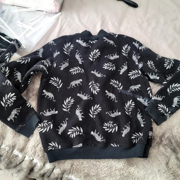 HVN Black and White Fleece Leopard  Sweatshirt And Shorts Set Small Quiet Luxury - Picture 9 of 16